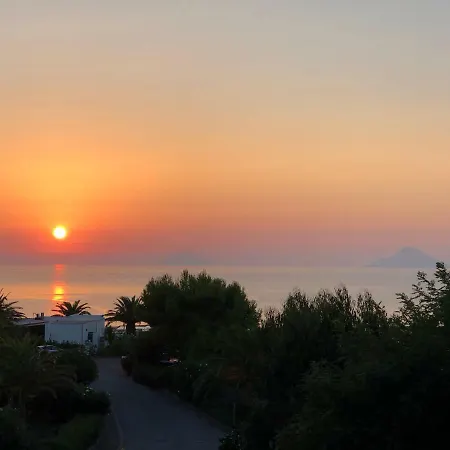 Casa Vacanze Vulcano Lentia וולקאנו