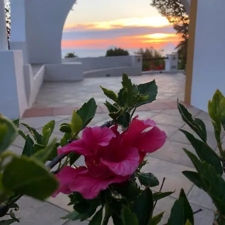 Casa Vacanze Vulcano Lentia בית נופש *